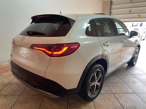 Used 2024 Honda HR-V EX-L image 7