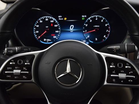 Used 2022 Mercedes-Benz GLC 300 image 23