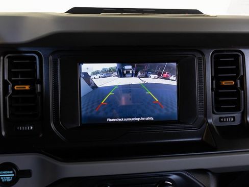 Used 2022 Ford Bronco Badlands image 32