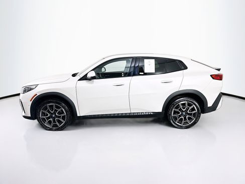 Used 2025 BMW X2 xDrive28i image 4