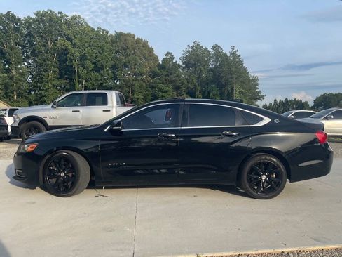 Used 2018 Chevrolet Impala LT FWD image 5