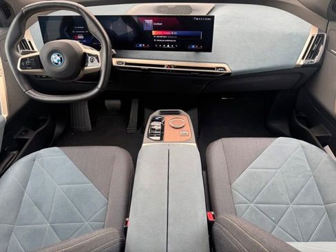 Certified 2025 BMW iX xDrive50 w/ Sport Package AWD/4WD image 19