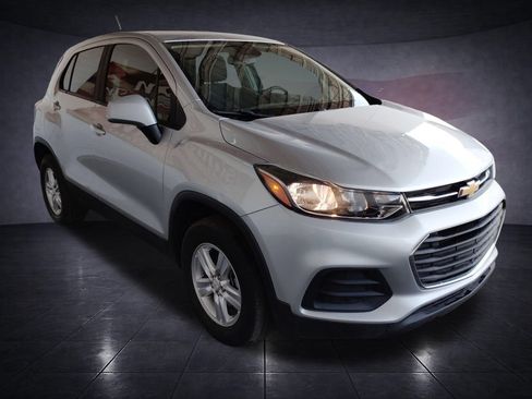 Used 2018 Chevrolet Trax LS AWD/4WD image 7