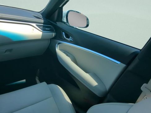 New 2026 Genesis G70 2.5T RWD image 12