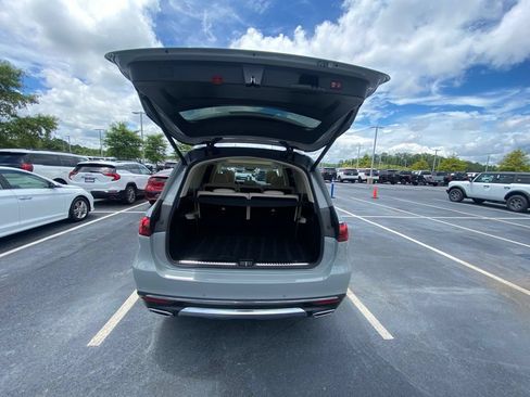 Used 2024 Mercedes-Benz GLS 450 4MATIC image 28
