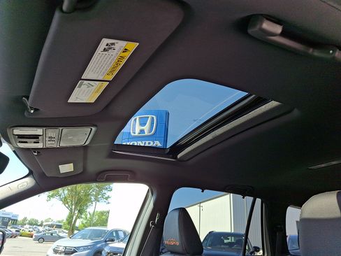 Used 2023 Honda Passport TrailSport image 14