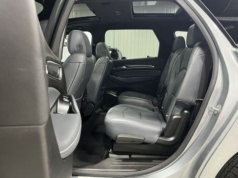 Certified 2023 Buick Enclave Essence w/ Experience Buick Package AWD/4WD image 9