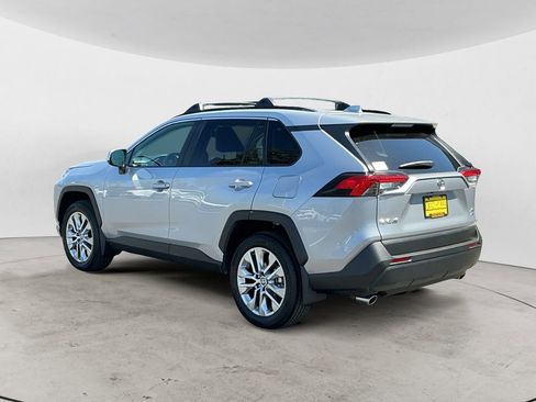 Used 2025 Toyota RAV4 XLE Premium w/ Weather Package AWD/4WD image 5