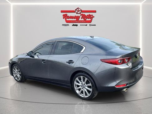 Used 2022 MAZDA MAZDA3 s image 3