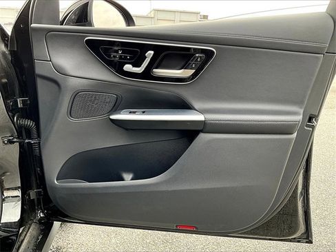 Used 2023 Mercedes-Benz GLC 300 GLC 300 image 12