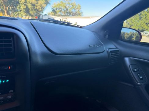 Used 2002 Chevrolet Camaro Z28 w/ SS Performance/Appearance Pkg RWD image 31