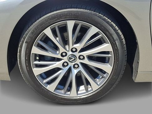 Used 2021 Lexus ES 350 w/ Premium Package FWD image 8