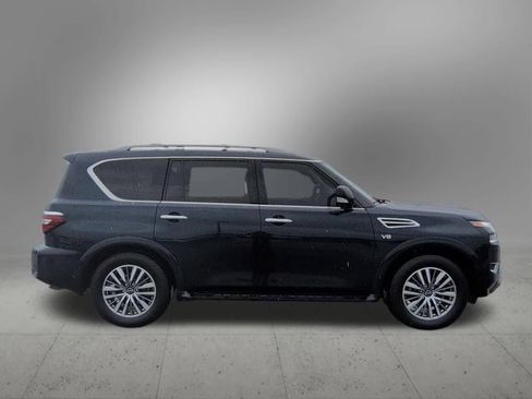 Used 2022 Nissan Armada SL w/ Captain's Chairs Package image 7