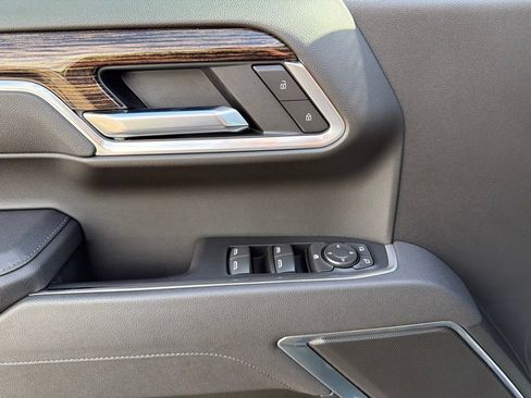 Certified 2025 GMC Sierra 1500 Elevation AWD/4WD image 14