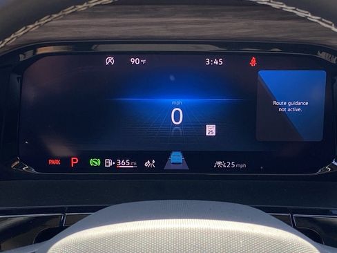 Used 2025 Volkswagen Atlas SEL image 7