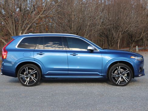 Used 2019 Volvo XC90 T6 R-Design w/ Advanced Package image 2