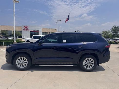 New 2026 Toyota Grand Highlander AWD image 7