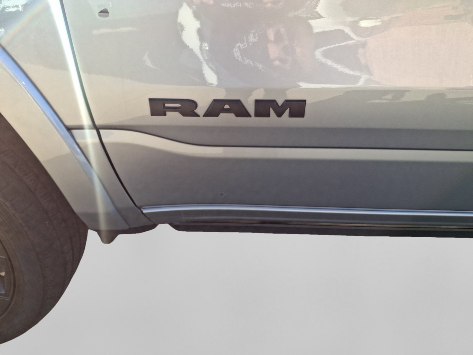 Used 2024 RAM 1500 Limited AWD/4WD image 11