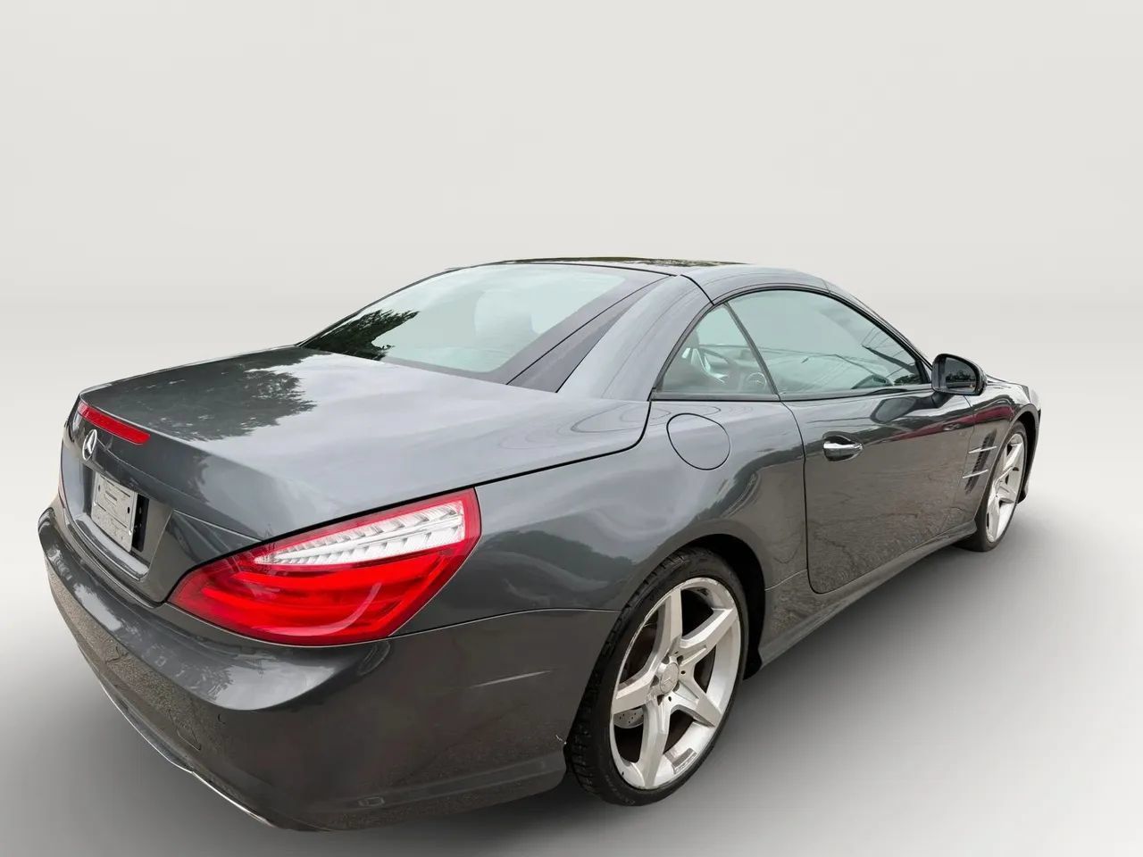 Used 2013 Mercedes-Benz SL 550 image 3