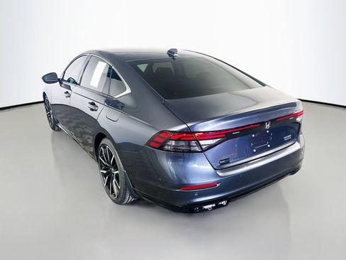 Used 2025 Honda Accord Touring image 6