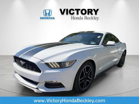 Used 2016 Ford Mustang Coupe RWD image 1