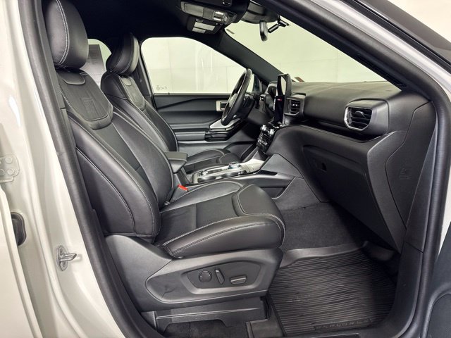 Certified 2023 Ford Explorer ST w/ Equipment Group 401A AWD/4WD image 4