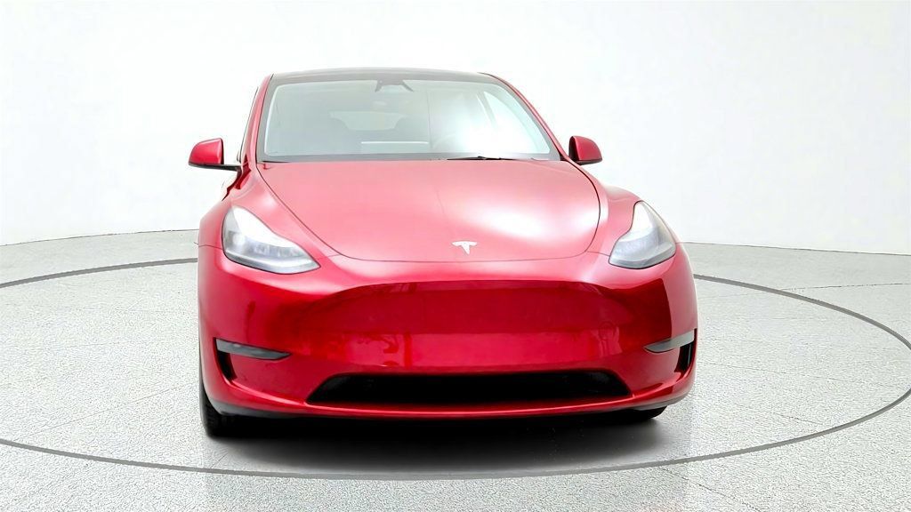 Used 2024 Tesla Model Y 2WD image 2
