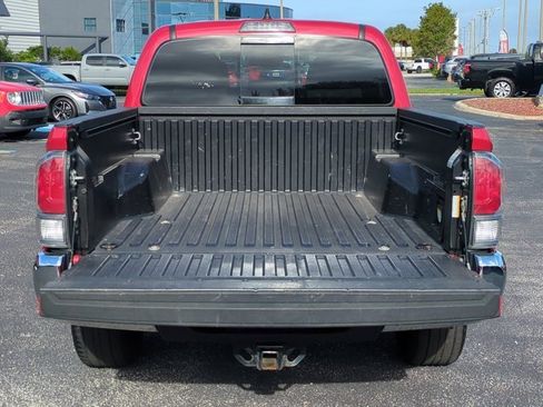 Used 2022 Toyota Tacoma SR5 image 13