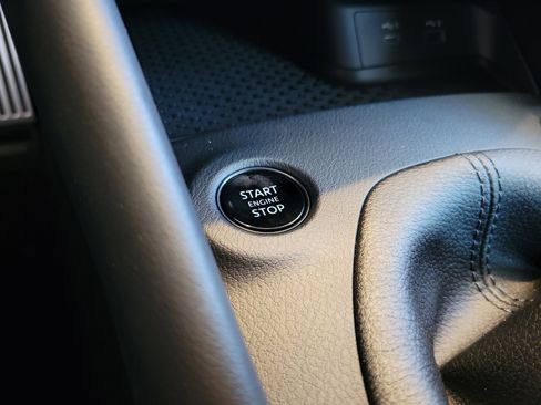 New 2026 Nissan Z Performance w/ Floor Mat Package RWD image 15