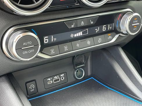 Certified 2025 Nissan Sentra SV w/ All-Weather Package FWD image 26