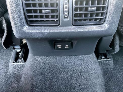 Used 2025 Toyota Camry LE FWD image 33
