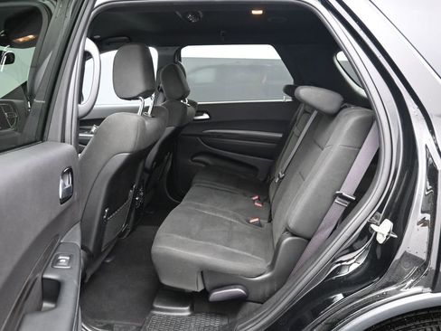 Used 2023 Dodge Durango SXT image 16