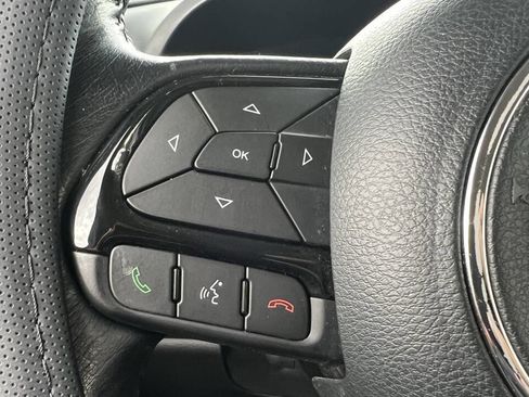 Used 2020 Jeep Renegade Altitude image 16