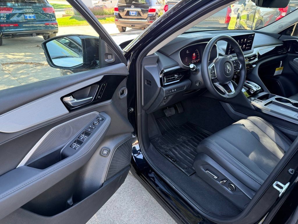 Used 2026 Acura MDX SH-AWD image 14