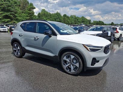 New 2026 Volvo XC40 B5 Plus w/ Protection Package Premier