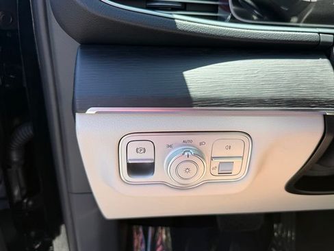 New 2026 Mercedes-Benz GLE 450 4MATIC image 19
