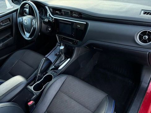 Used 2017 Toyota Corolla L image 23