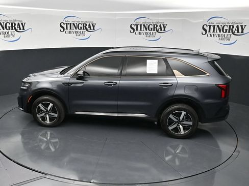 Used 2021 Kia Sorento EX AWD/4WD image 24