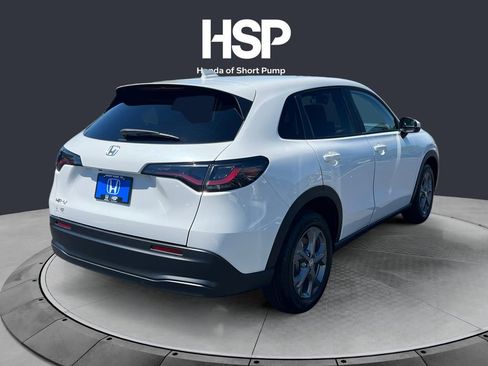 Certified 2026 Honda HR-V LX image 5