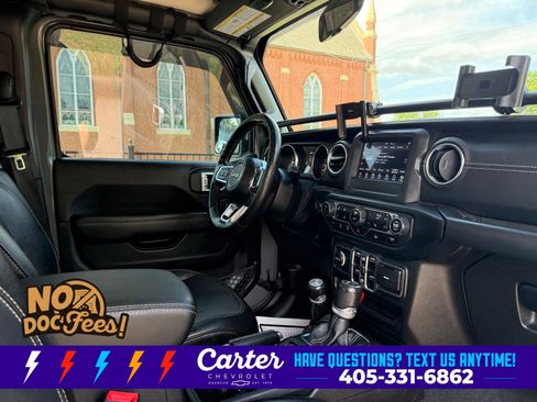 Used 2020 Jeep Gladiator Overland w/ LED Lighting Group AWD/4WD image 30