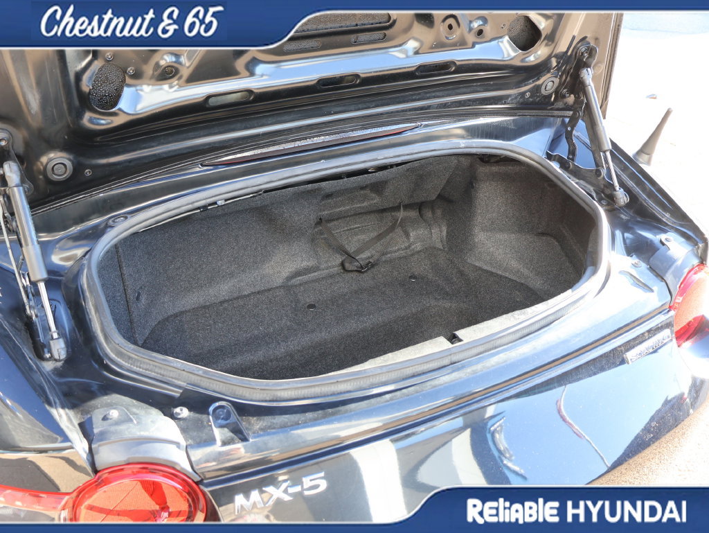 Used 2023 MAZDA MX-5 Miata Sport RWD image 12