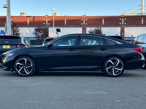 Used 2022 Honda Accord Sport image 7