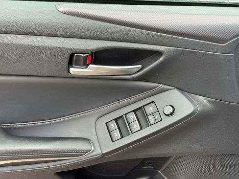 Used 2021 Toyota Avalon XSE FWD image 18