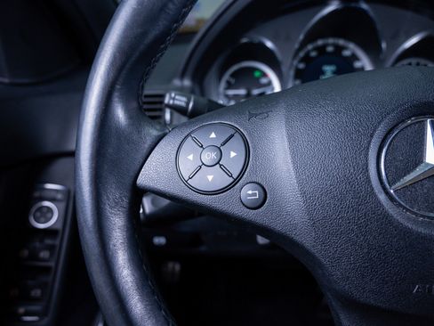 Used 2010 Mercedes-Benz C 300 4MATIC Sedan image 21