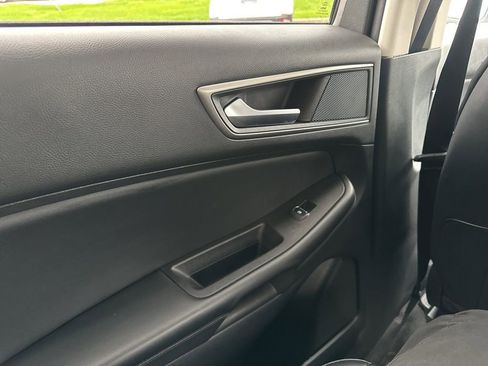 Used 2024 Ford Edge SEL image 32