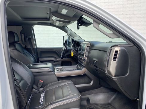 Used 2019 GMC Sierra 2500 Denali w/ Duramax Plus Package image 13