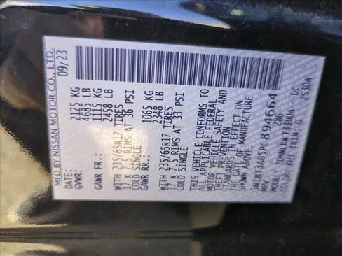 Used 2023 Nissan Rogue S image 25