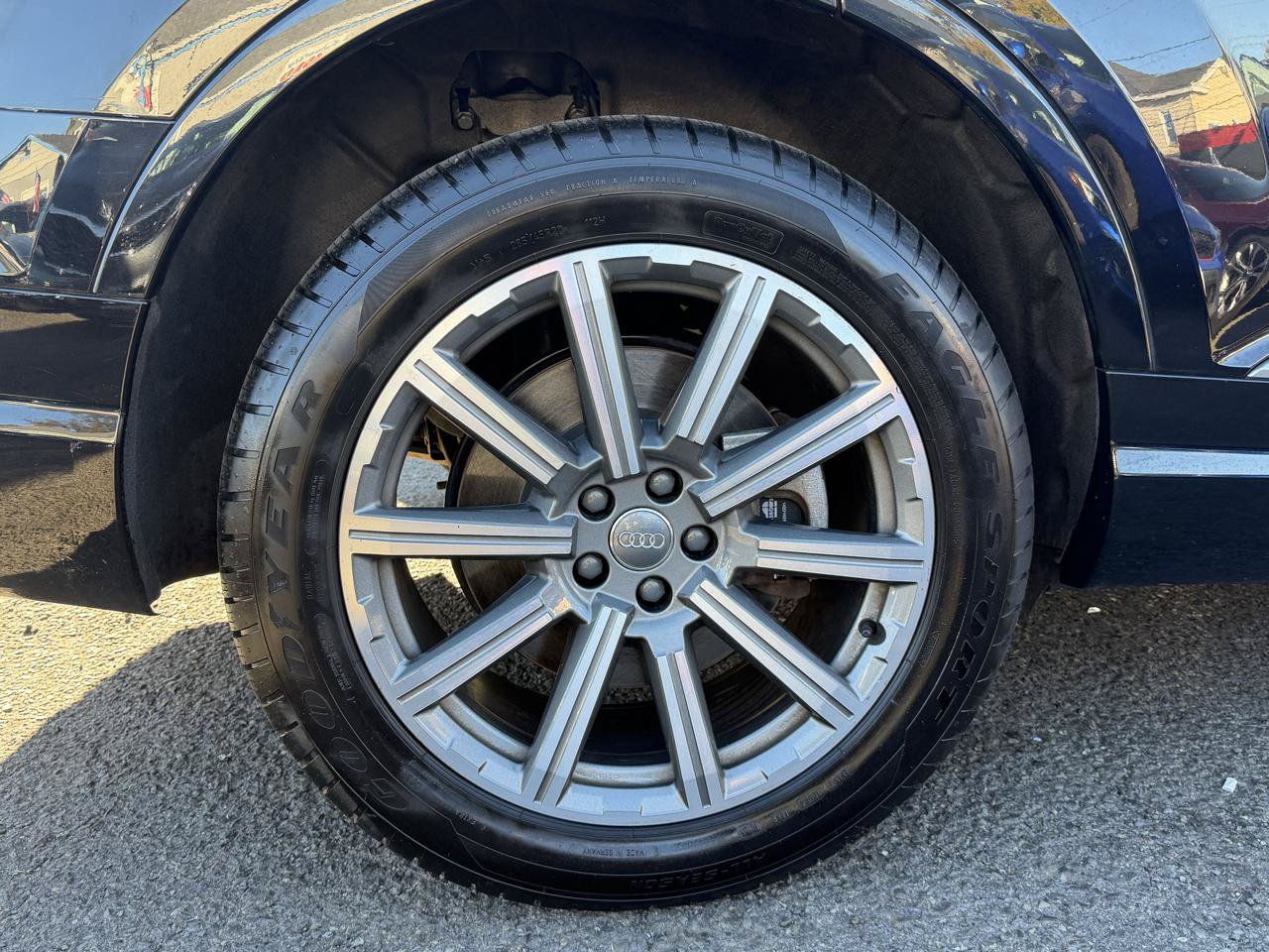 Used 2018 Audi Q7 3.0T Prestige w/ Prestige Package AWD/4WD image 41