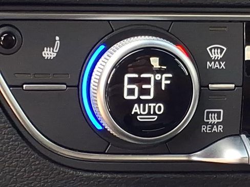 Used 2022 Audi SQ5 Premium w/ Convenience Package image 22