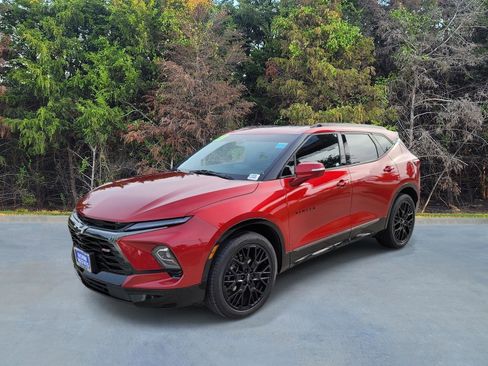 Used 2023 Chevrolet Blazer RS w/ Driver Confidence II Package FWD image 1